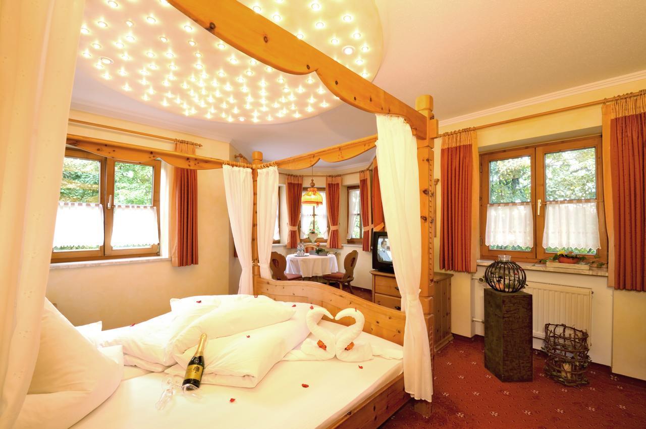 Landhotel Gruener Baum Westendorf  Exteriör bild